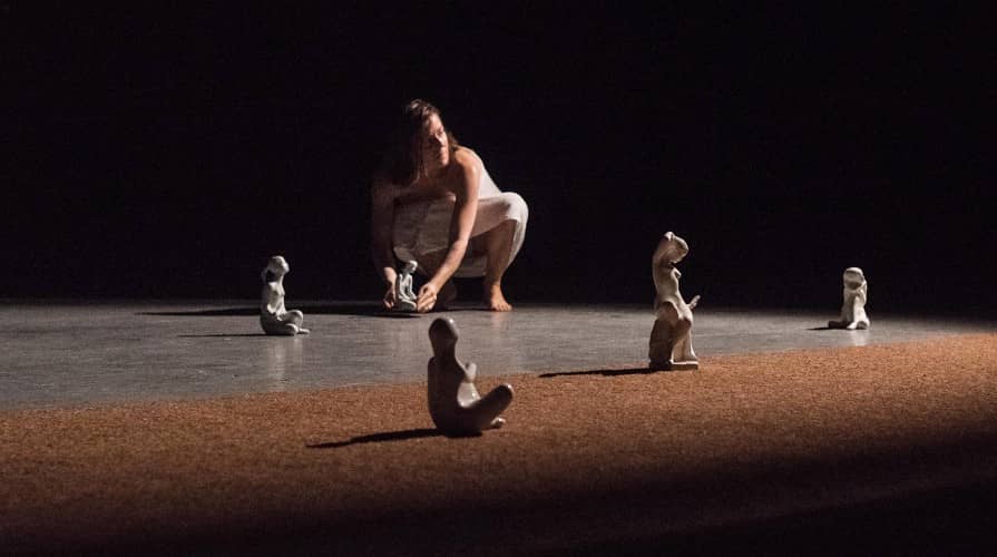 Kókuszmatrac egy színházi előadásban