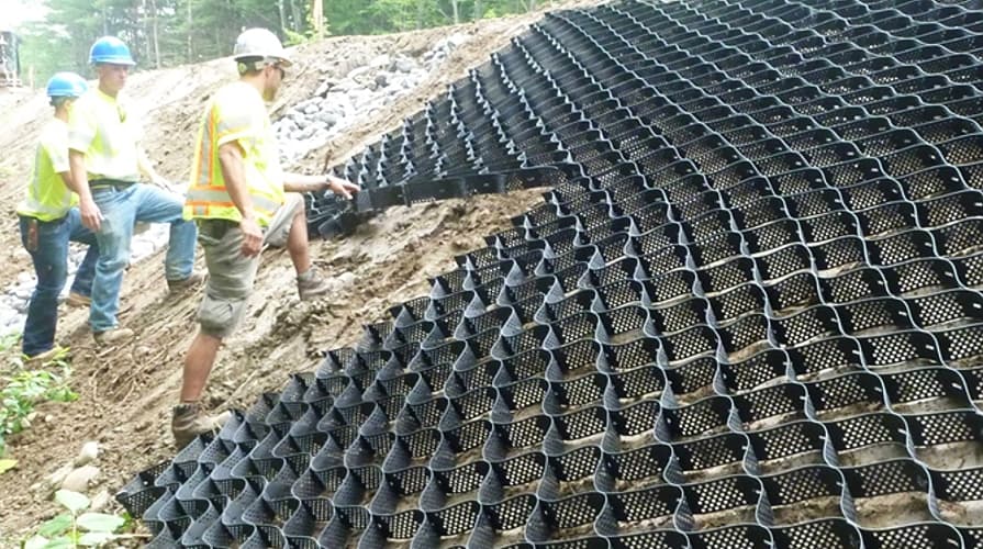 Geocellák erózióvédelmi megoldásként